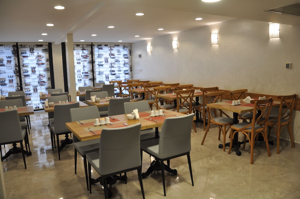 Waw Otel Galataport - Image 18