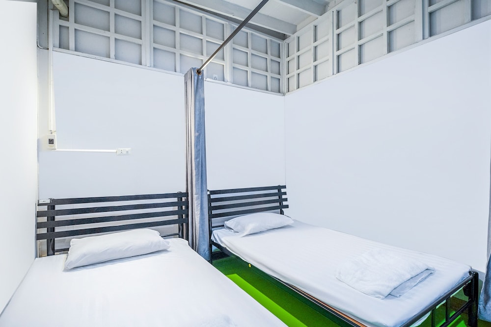 OYO 514 Ali Hostel
