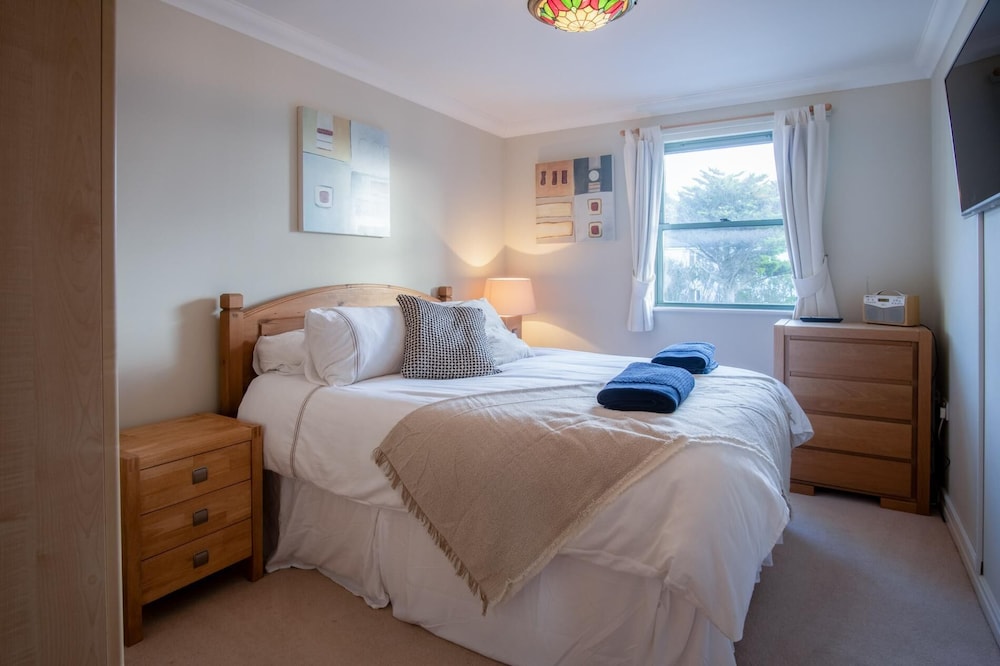 13 St Bride's Bay View - 4 Bedroom - Broad Haven