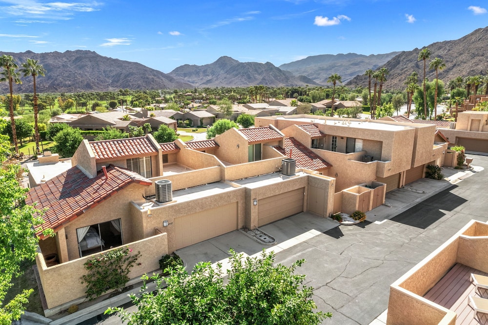Ironwood Desert Retreat With Private Jacuzzi Scenic Views