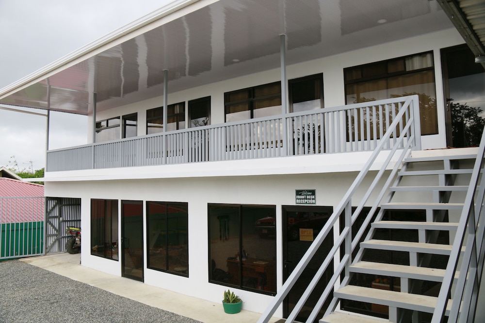 Hostel Cattleya