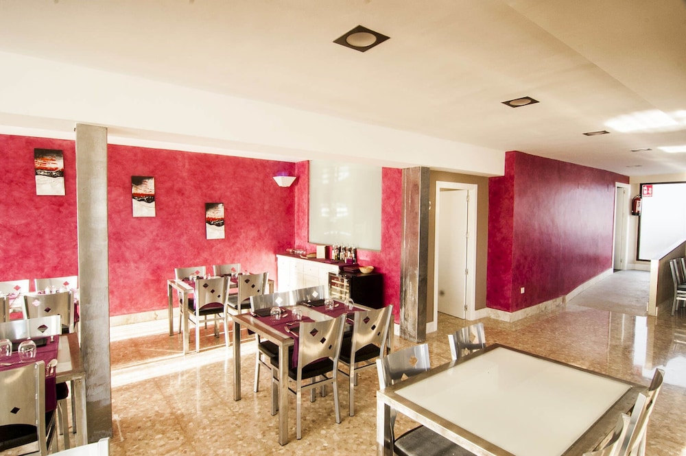 Hostal Restaurante Casti - Property Image 8