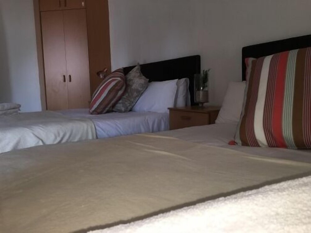 Cura Lodge