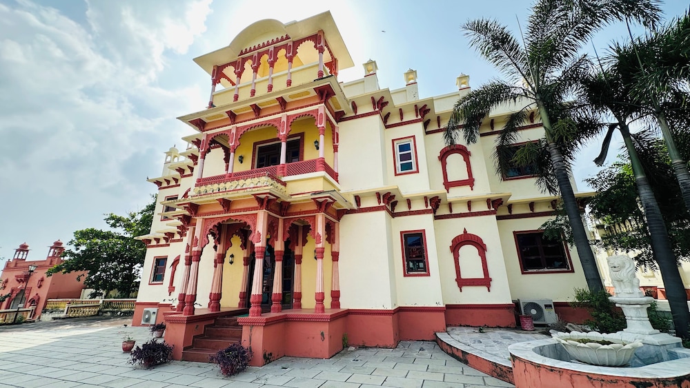 Rajgadhh Palace Resort