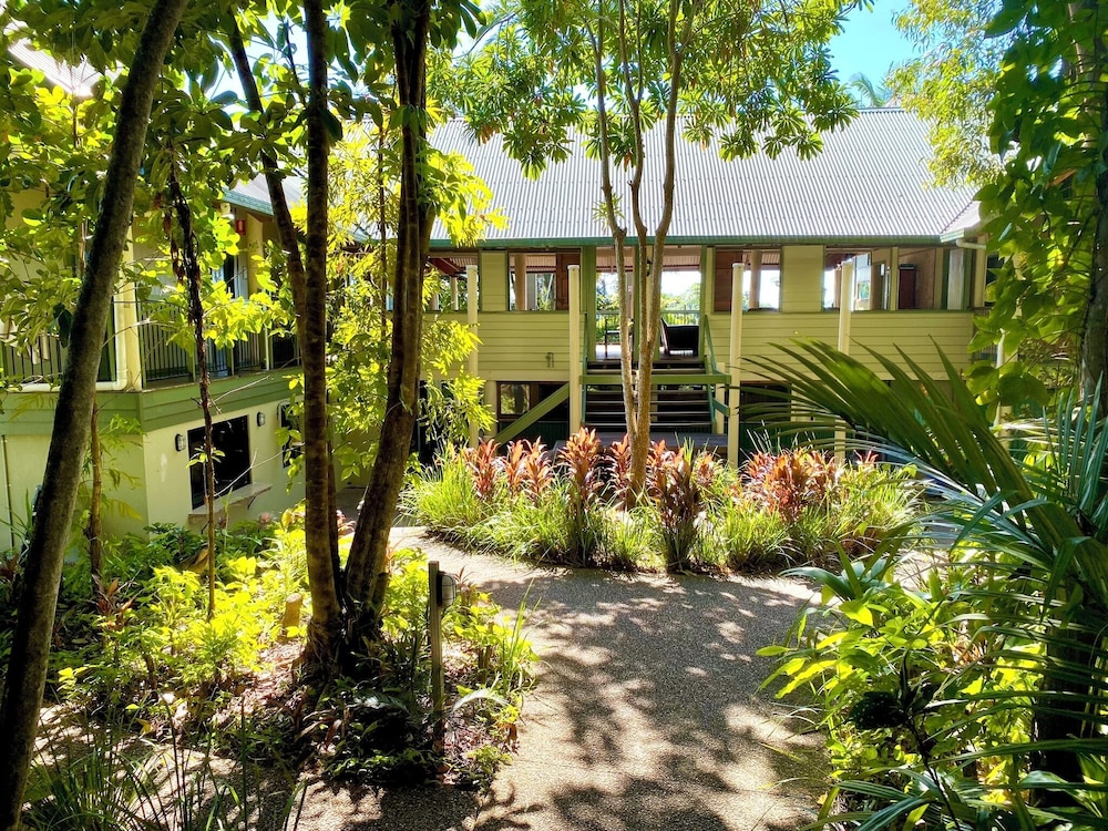 Jackaroo Treehouse Mission Beach - Hostel
