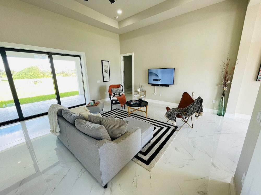 Xlhouse Safe Comfortable Perfect for Big Families