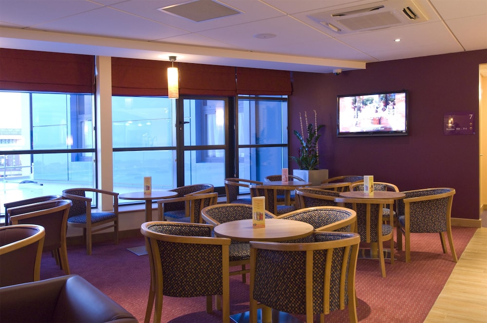 Premier Inn Hull City Centre 2