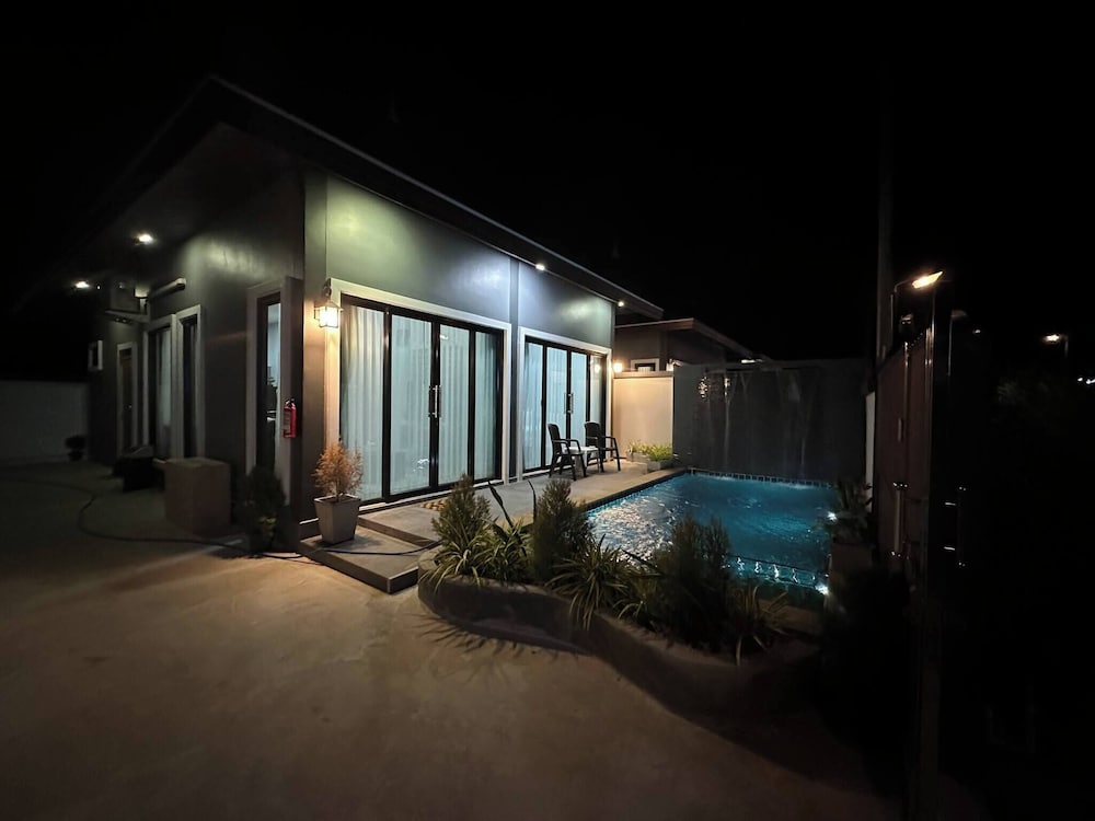 Private 2 Bedroom Pool Villa in Ao Nang With Stunning Views
