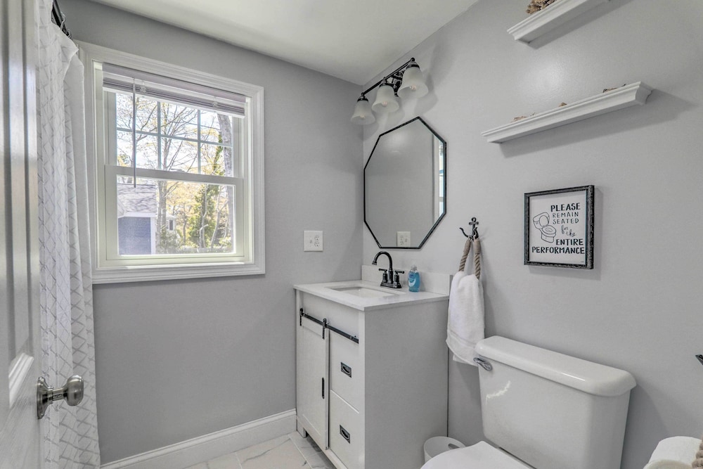 Bike to Beach: Centerville Home w/ Deck!