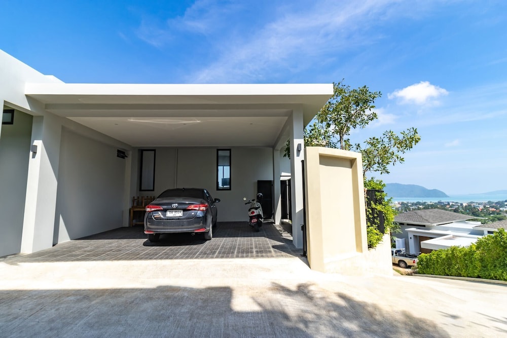 The Salin Seaview Villas