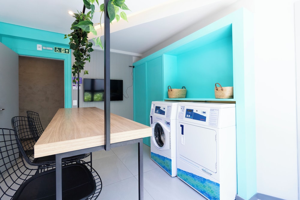 Piscina-AC-Academia-Brazilian Corner