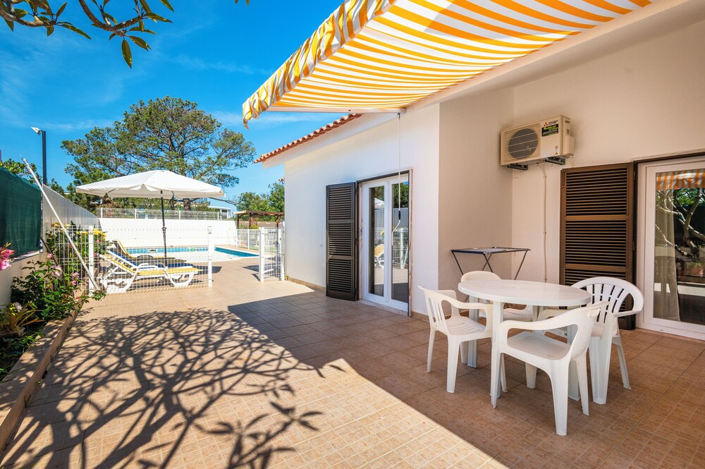 Solar do Castelo Villa with Pool