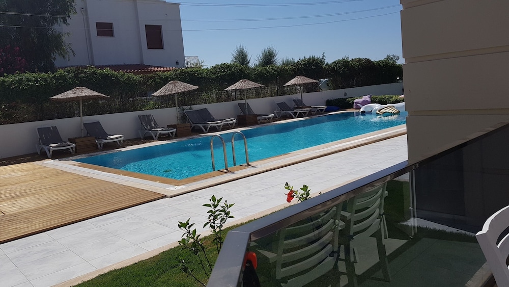 Tasev Apart Hotel