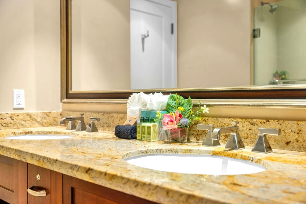 Honua Kai Konea 2 Free Rental Cars KBM Resorts Family Friendly 2 Units, 4 Bedrooms Ml-2468