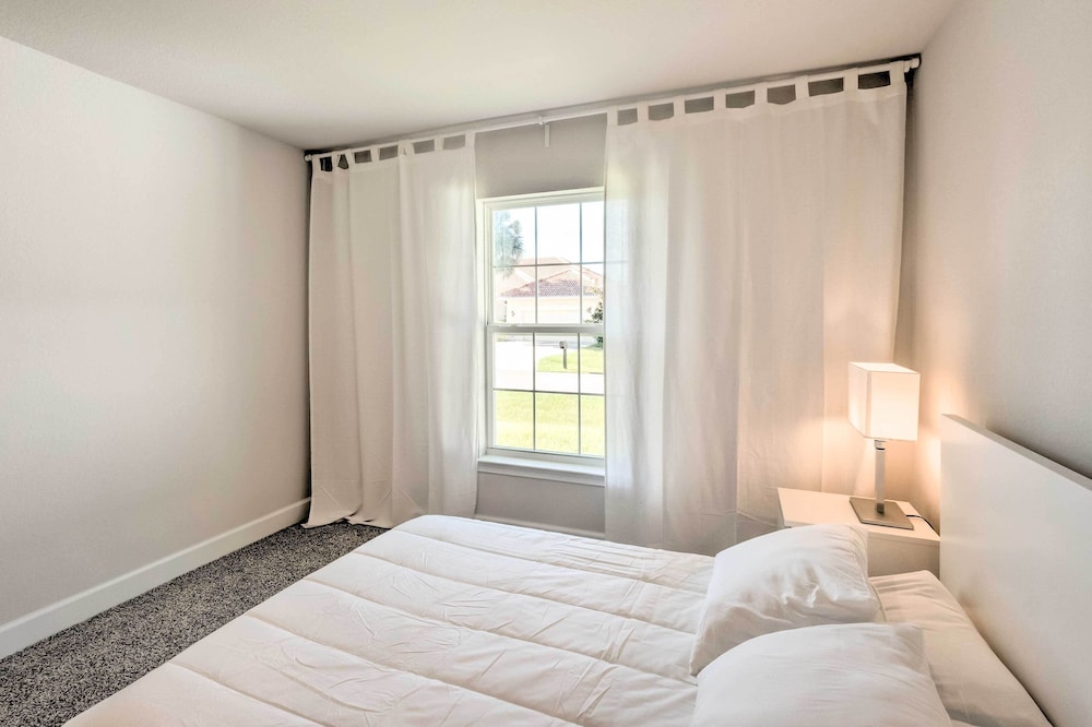 Elegant Port Charlotte Home < 10 Mi to Beach!