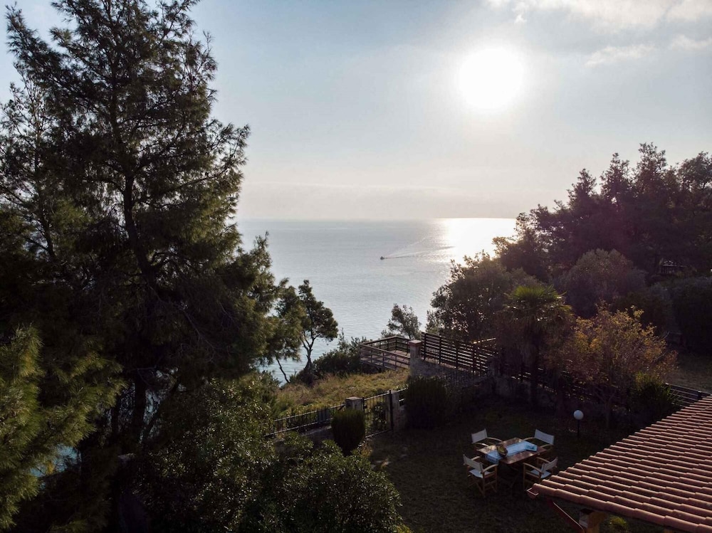Zennova 18 Villa Sea-cret view 2
