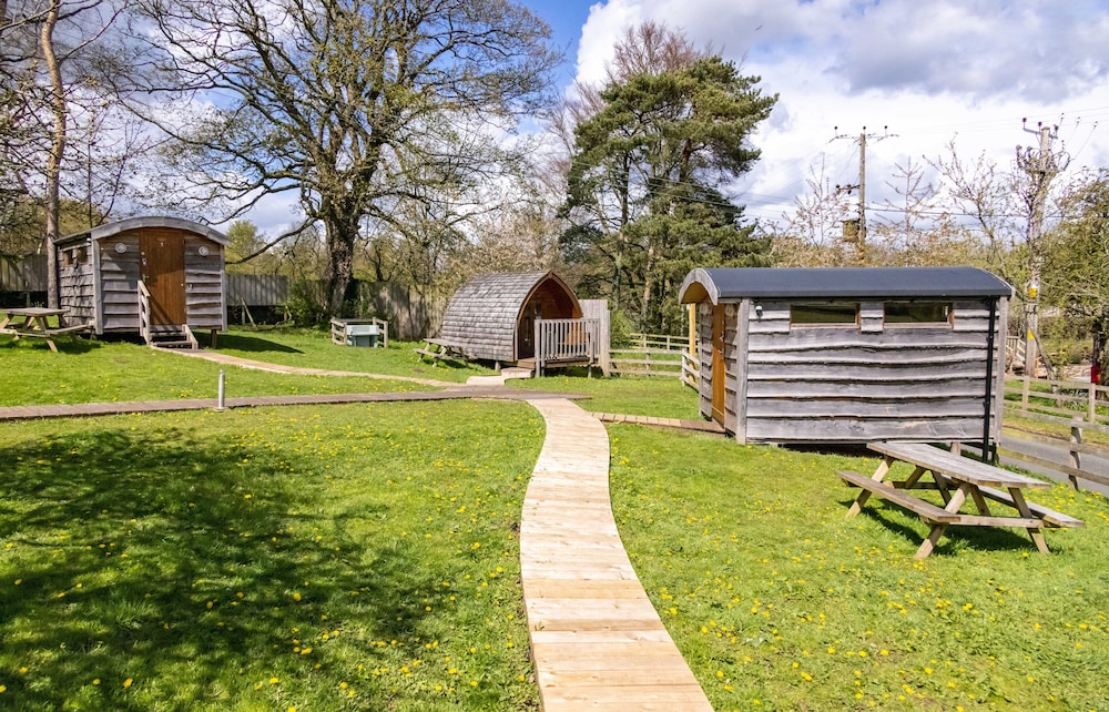 Orchard Hideaways