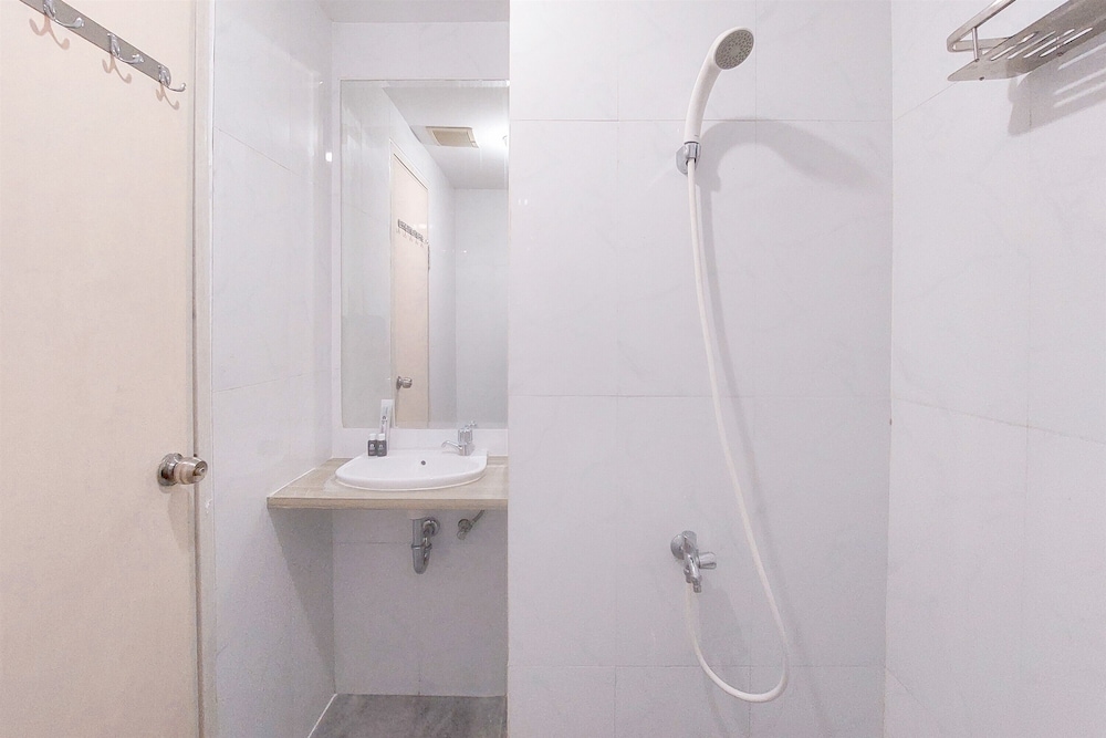 Enjoy Living Studio Apartment At Urban Heights Residence