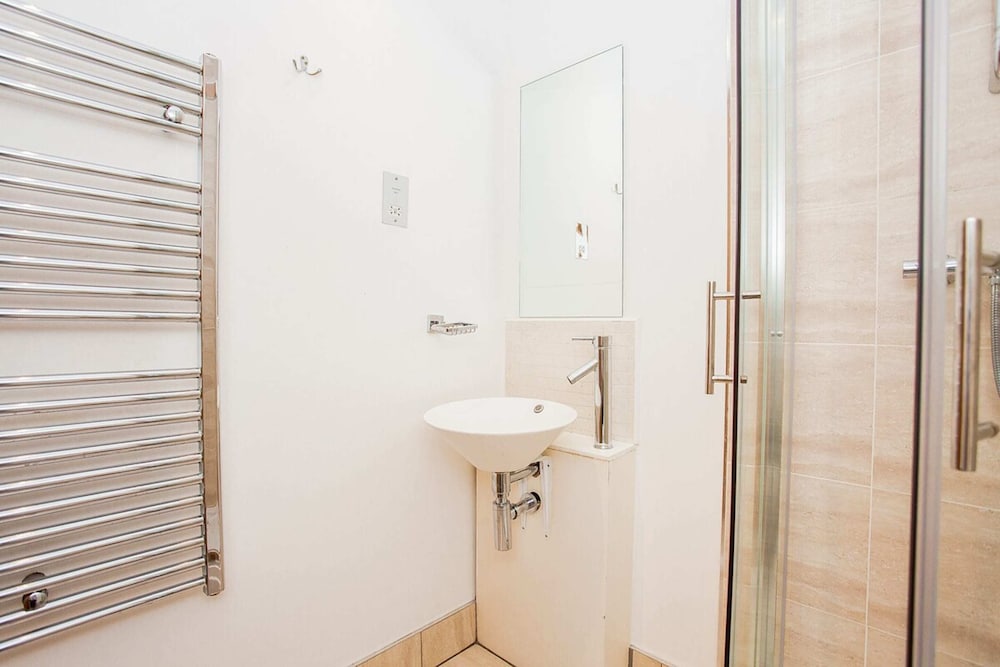 Incredible Modern Central 1 Bed - London Bridge