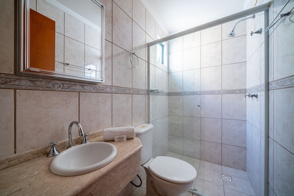 Sea View Apartm. 130m From the Beach in BC Esa901