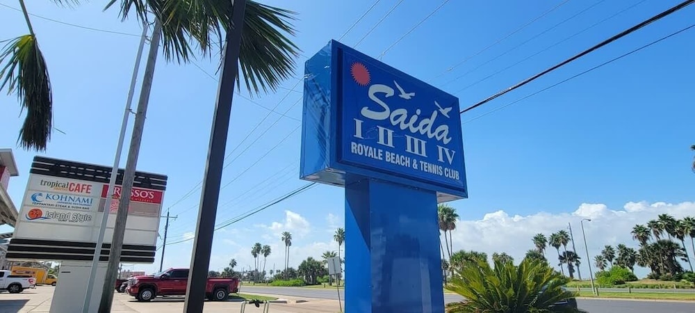 Saida Beachfront Luxe Condo Two Heated Pools 2 Bedroom Condo