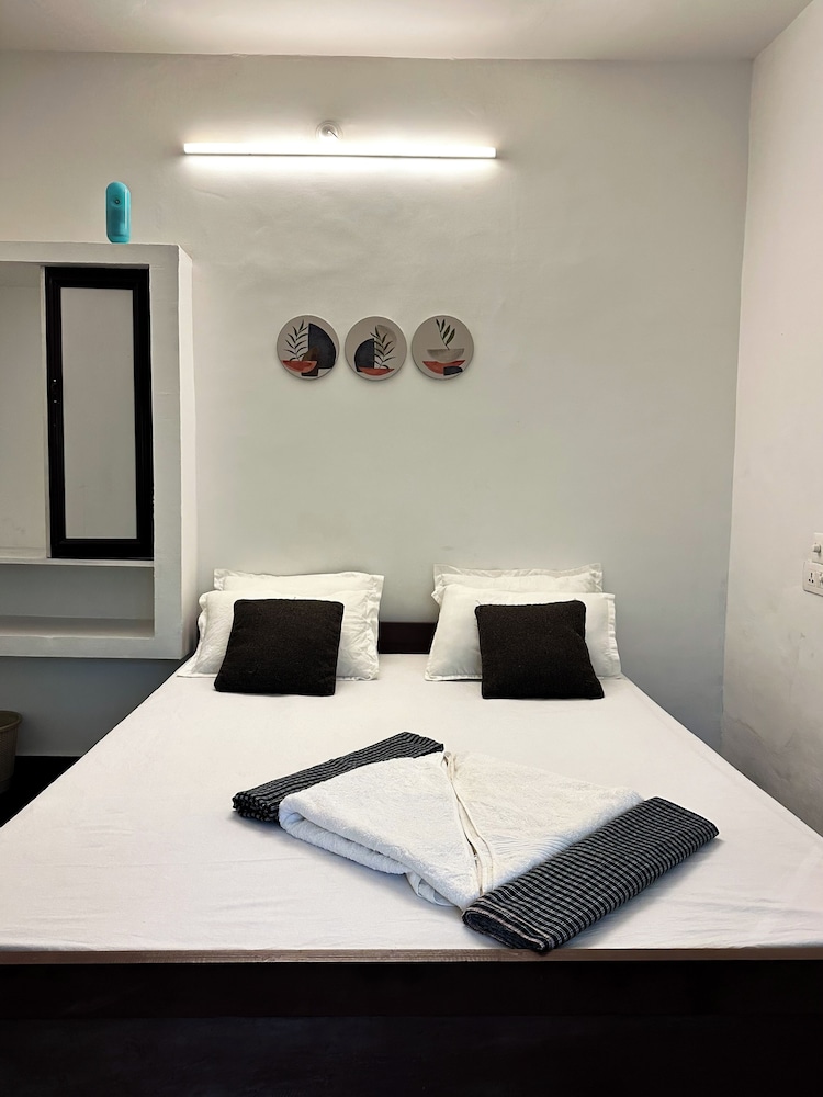 Molly's Hostel