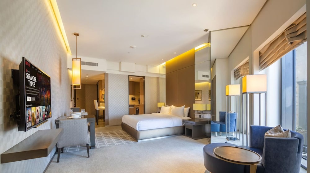 Luxury Studio Near Wafi Mall Metro Dubai Frame