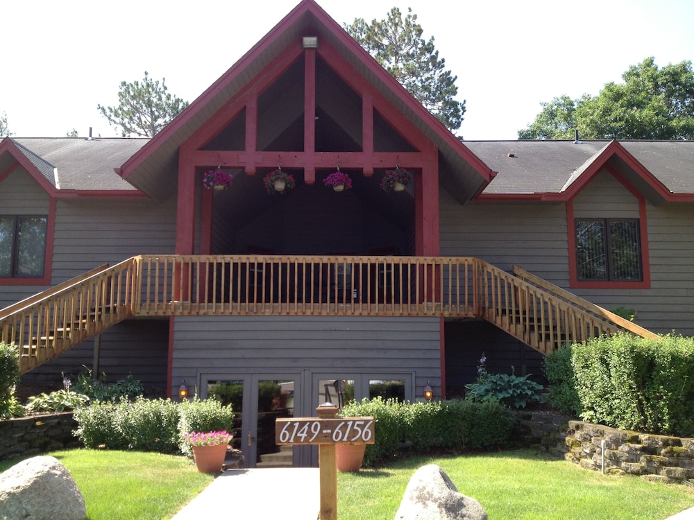 Kavanaugh's Sylvan Lake Resort