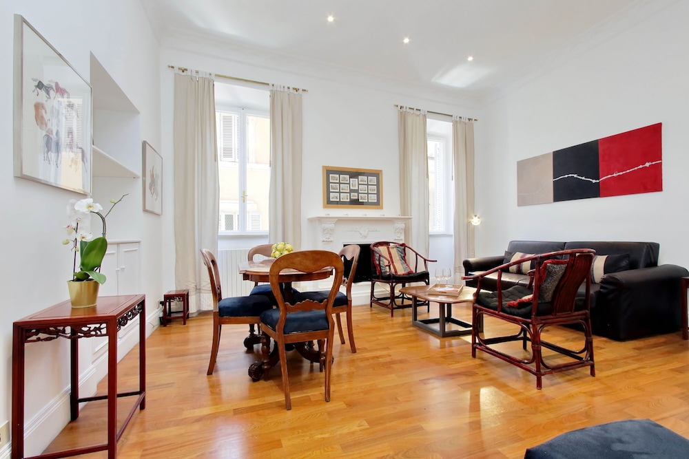 Croce - WR Apartments