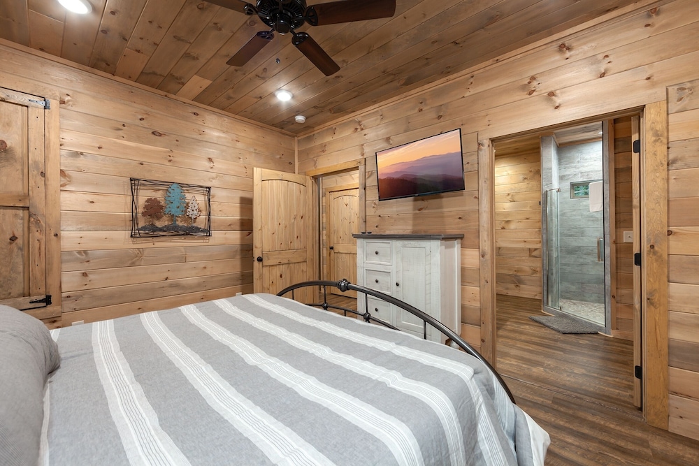 Brand New Freedom Cabin with Large Deck by RedAwning view 3