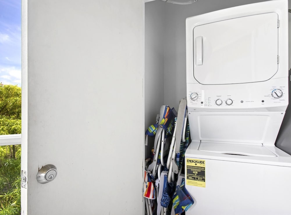 Grand Champions 2 Free Rental Cars KBM Resorts Extra Large Corner Suite 2 Units, 3 Bedrooms Ml-1481