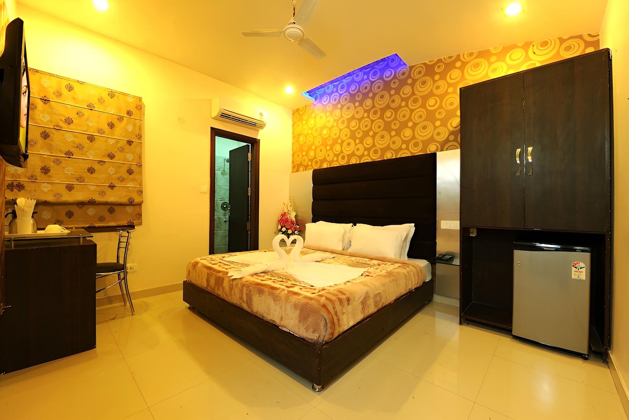 Hotel Pearl Inn & Suites
