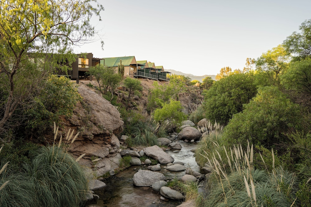 HUACO LODGE