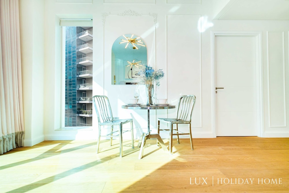 LUX  Marina Promenade Penthouse suite