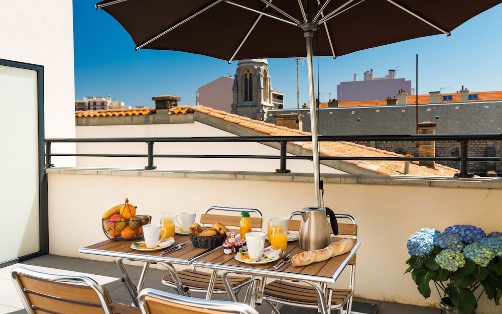 balance & terrace