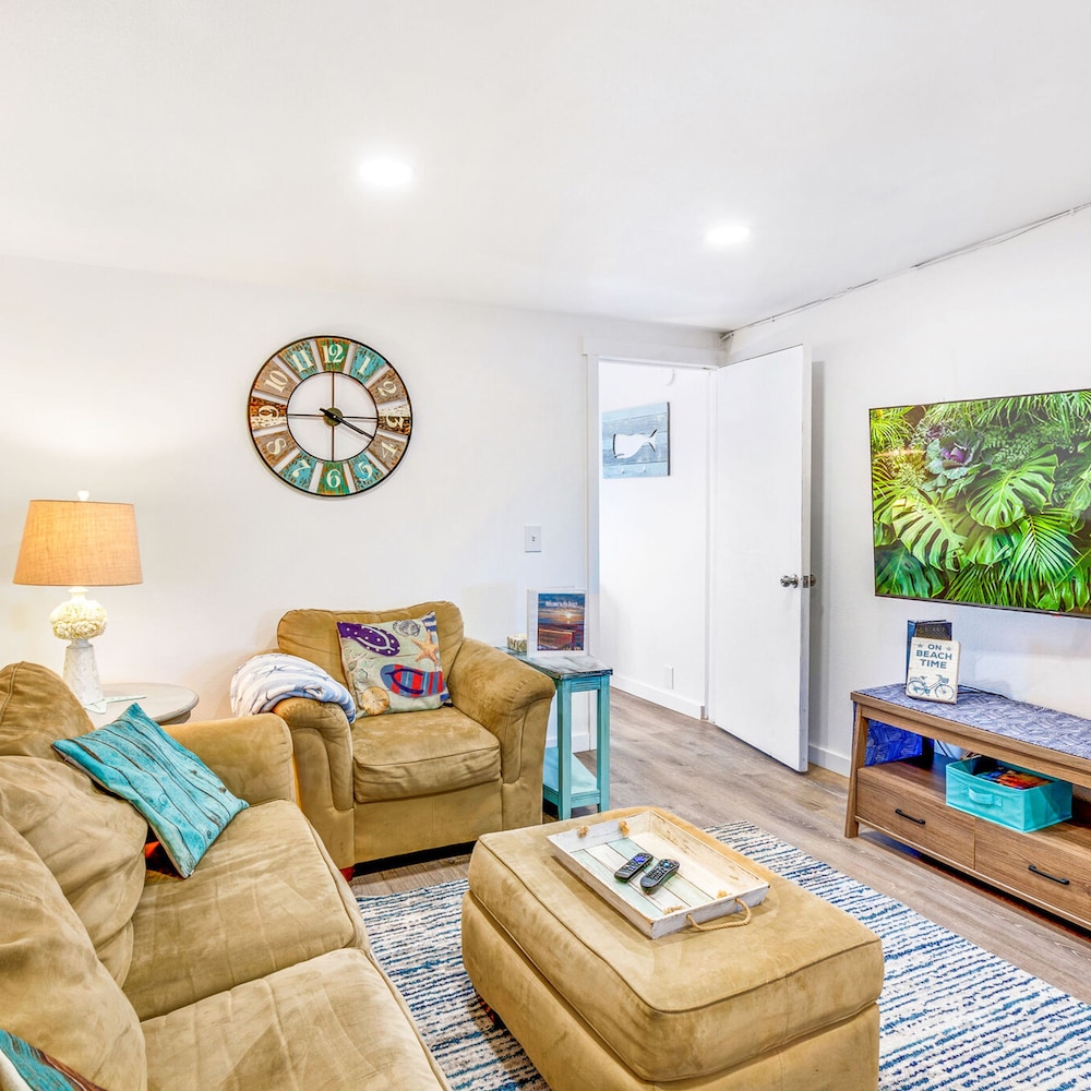 Shine On Condo in Ocean Shores