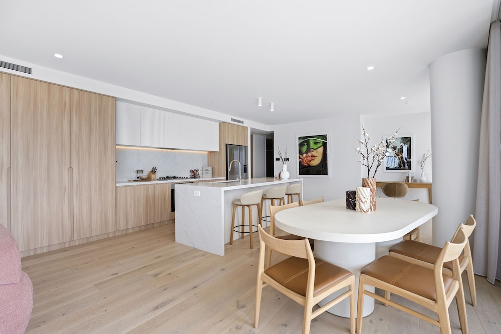 Mermaid Beach Vacations - Dawn - GCLR - Property Image 1