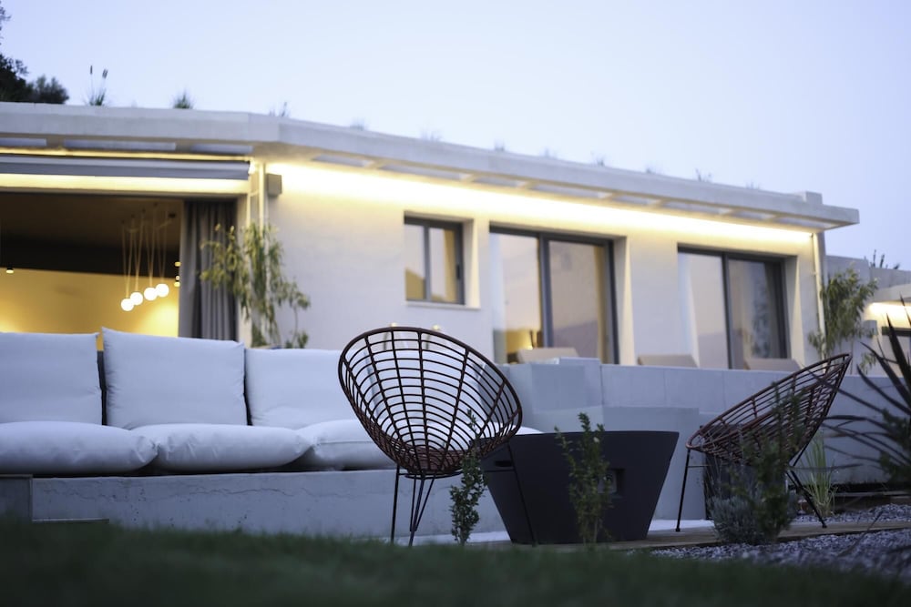 Theros Villa Complex With Private Pools view 4