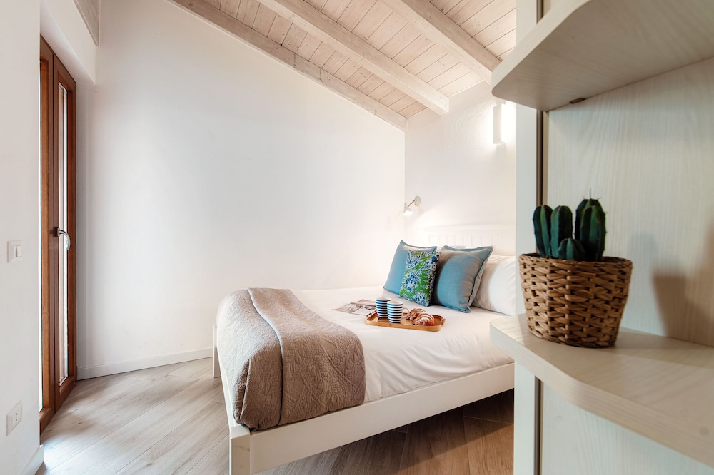 Villa Rosalia view 5