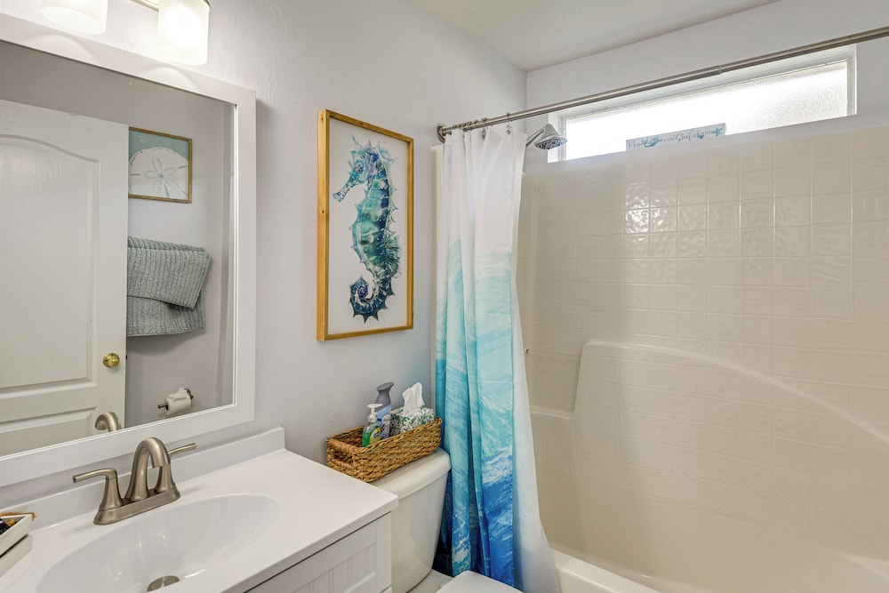 On-site Canal Access: Luxe Home in Palm Coast!