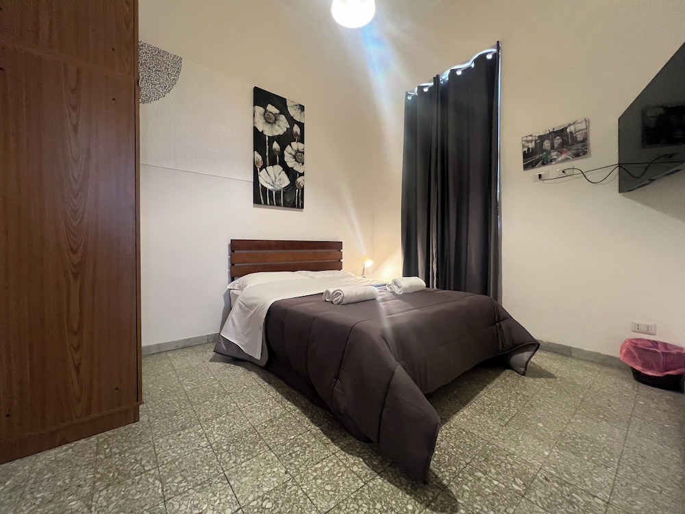 Freedom Traveller Hostel