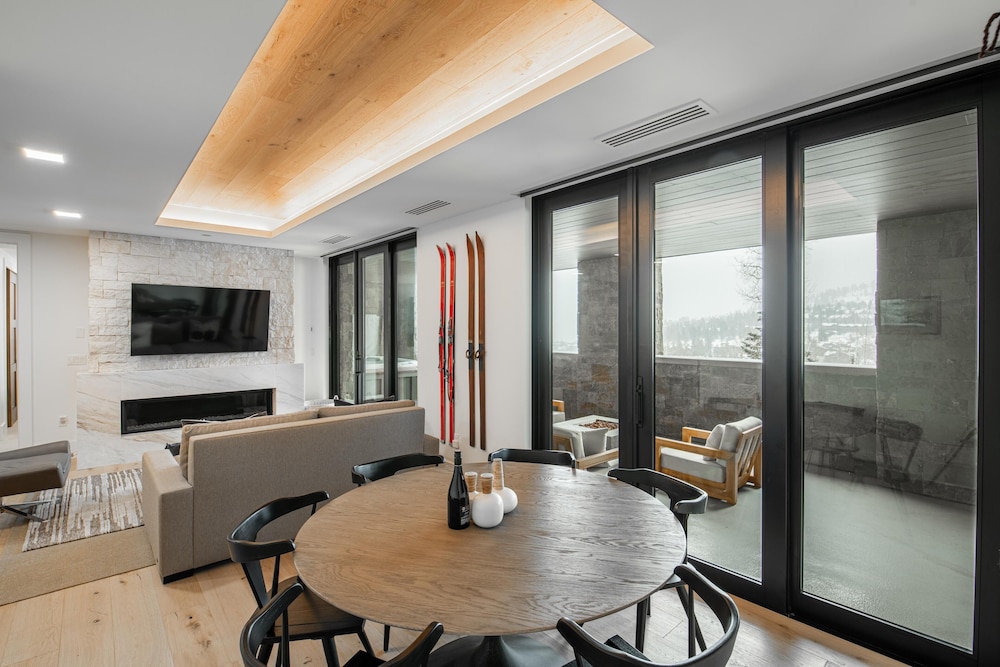 Empire Residences 103 view 2