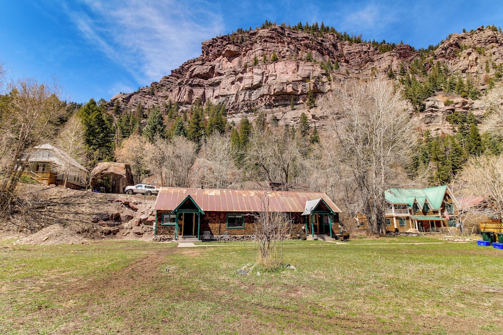Downtown Ouray Apt w/ River & Mountain Views! view 3
