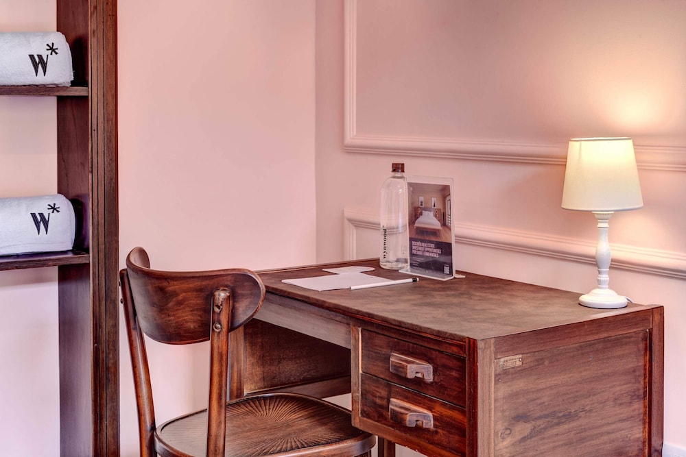 Chic 4BR Getaway in Vibrant La Candelaria