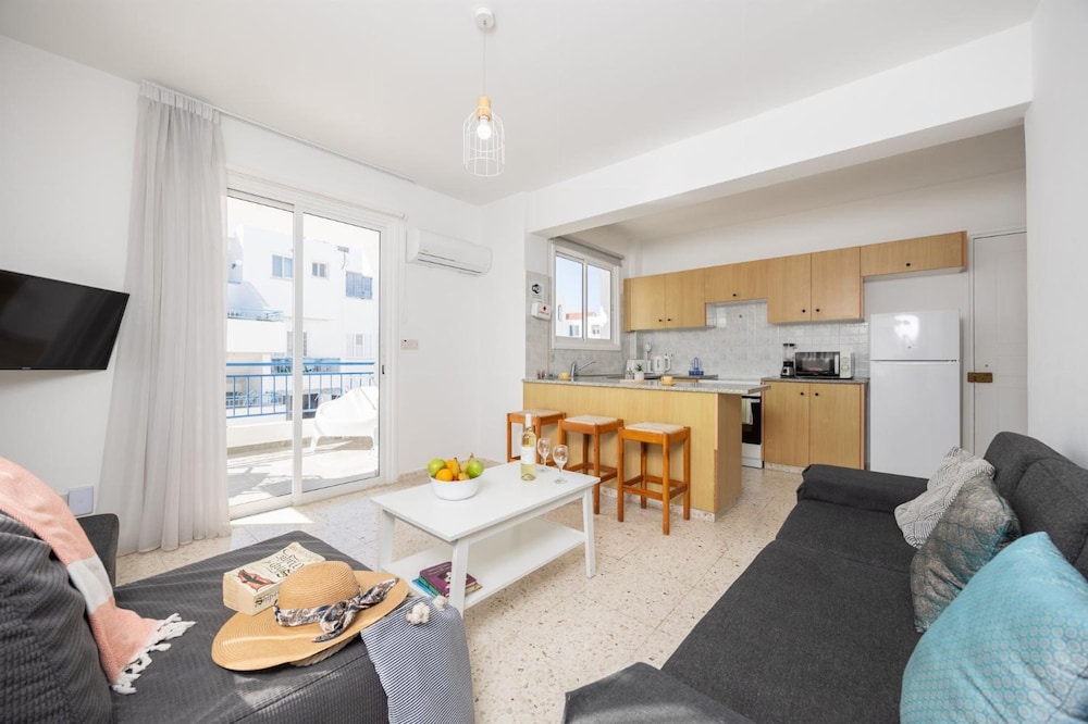 GE Harbour Apartments 14