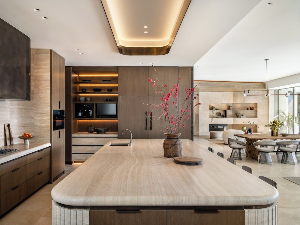 Stradella Mansion - Epitome of Luxury Living in This Breathtaking Bel Air Estate
