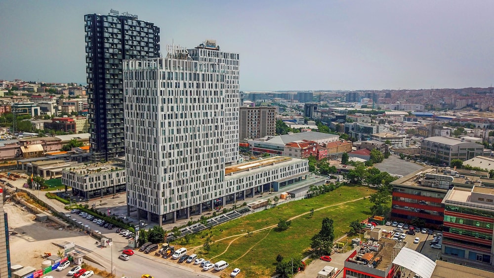 G Tower Residence Apartment Rentals