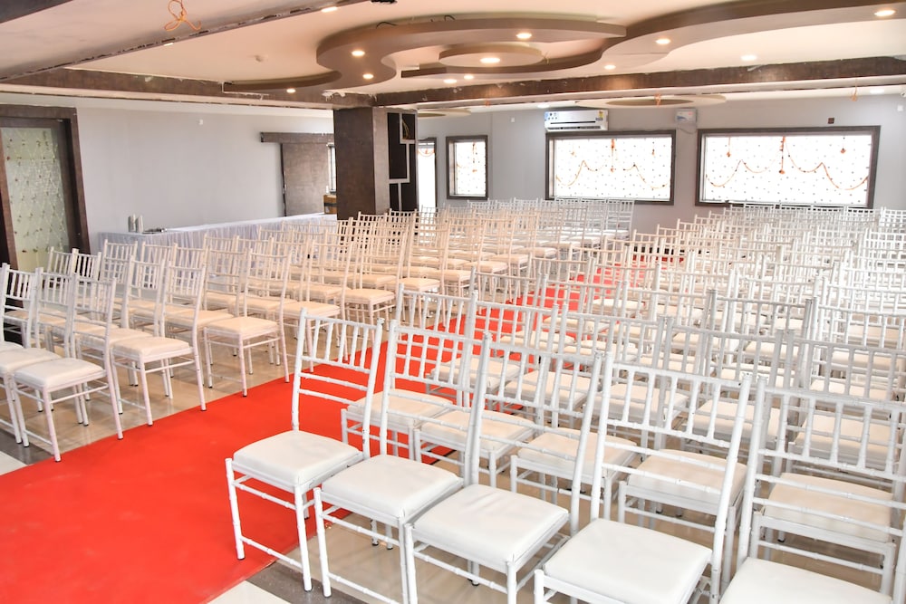 meeting & event spaces