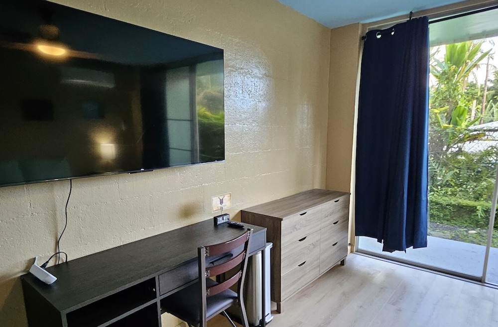 Plumeria Hilo Hotel