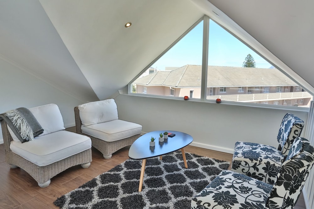 Abington Manor - Fish Hoek Guesthouse